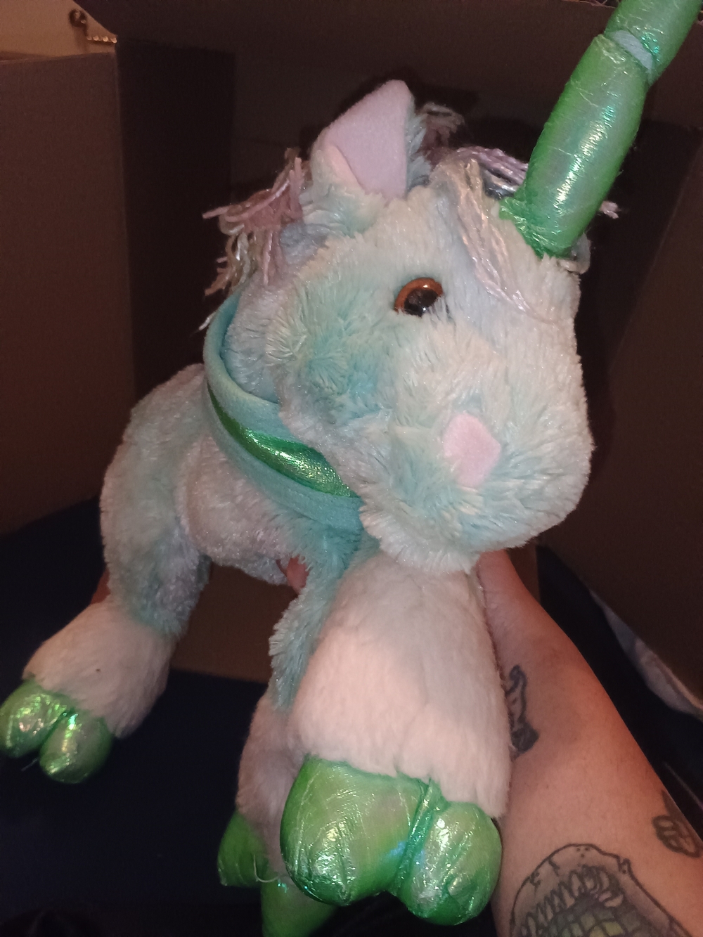 Vintage 2000 Animal Alley Toys R Us Unicorn Plush